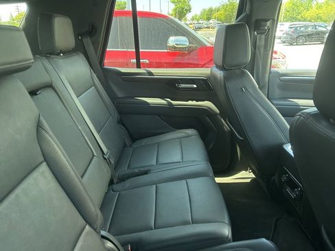 Used 2025 Chevrolet Tahoe LT image 4