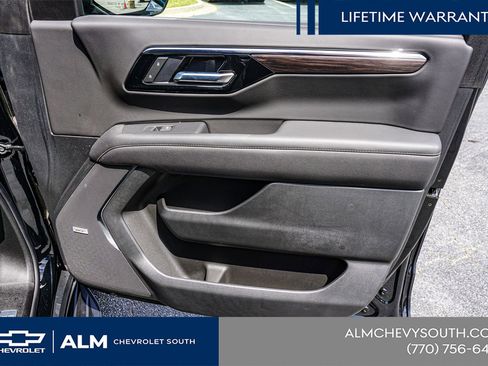 New 2025 Chevrolet Suburban Premier AWD/4WD image 48
