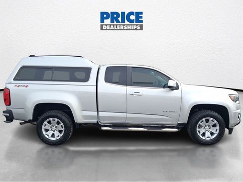 Used 2018 Chevrolet Colorado LT w/ LT Convenience Package AWD/4WD image 4