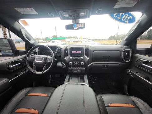 Used 2023 GMC Sierra 2500 AT4 w/ AT4 Preferred Package image 16