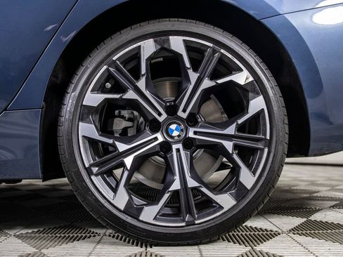 Used 2025 BMW 330i Sedan w/ Premium Package RWD image 41