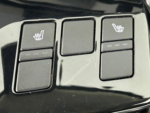 Used 2024 Kia Sportage EX image 21