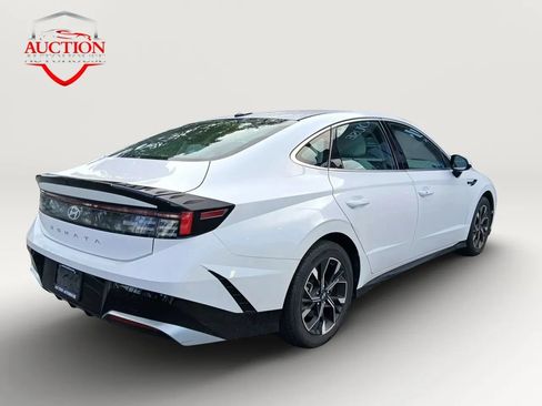 Used 2024 Hyundai Sonata SEL FWD image 5