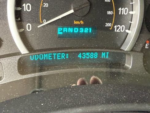 Used 2005 HUMMER H2 w/ Chrome Appearance Package AWD/4WD image 4