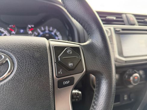 Used 2016 Toyota 4Runner SR5 image 19