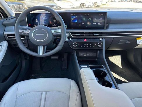 New 2026 Hyundai Sonata SEL image 6