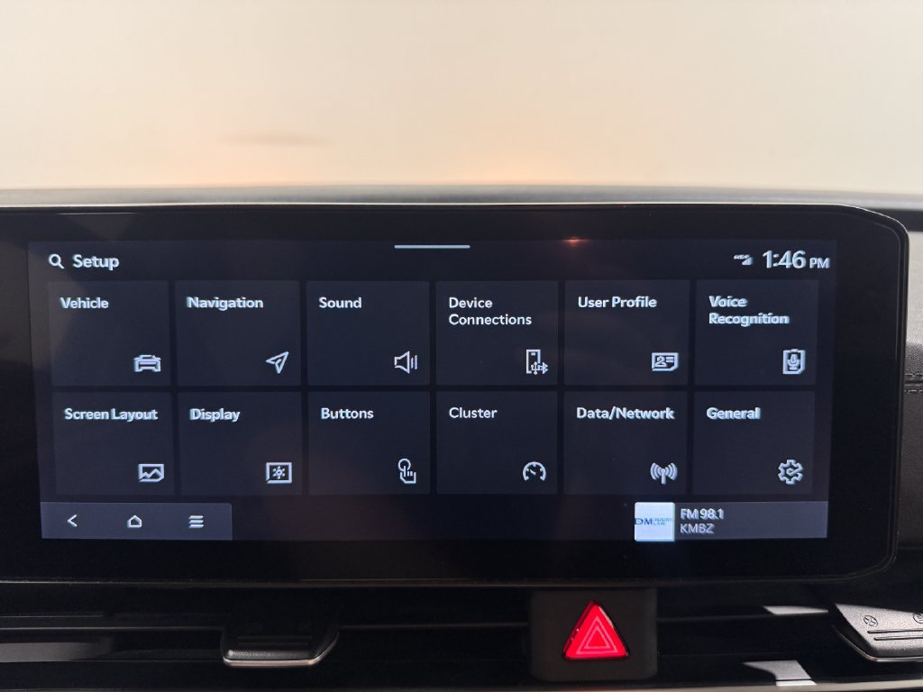 Used 2025 Kia Carnival FWD image 40