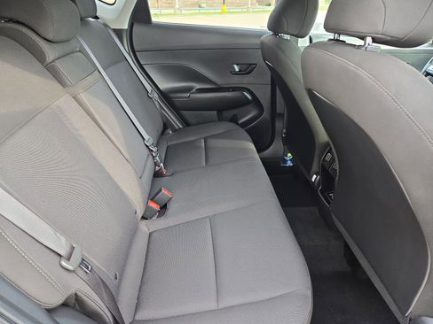 Used 2025 Hyundai Kona SEL FWD image 30