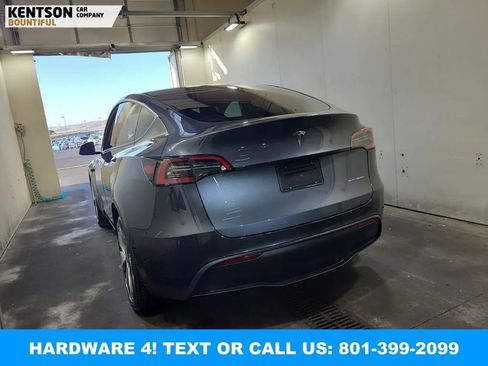 Used 2023 Tesla Model Y Long Range AWD/4WD image 2