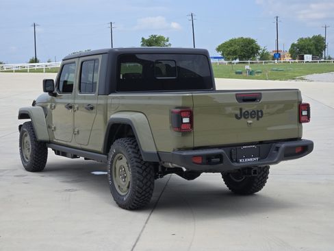 New 2026 Jeep Gladiator Willys AWD/4WD image 4