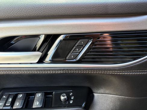 Used 2024 Jeep Wagoneer Series II image 13