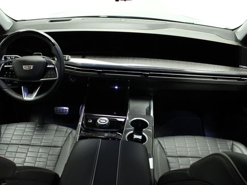 Used 2025 Cadillac Escalade V image 24