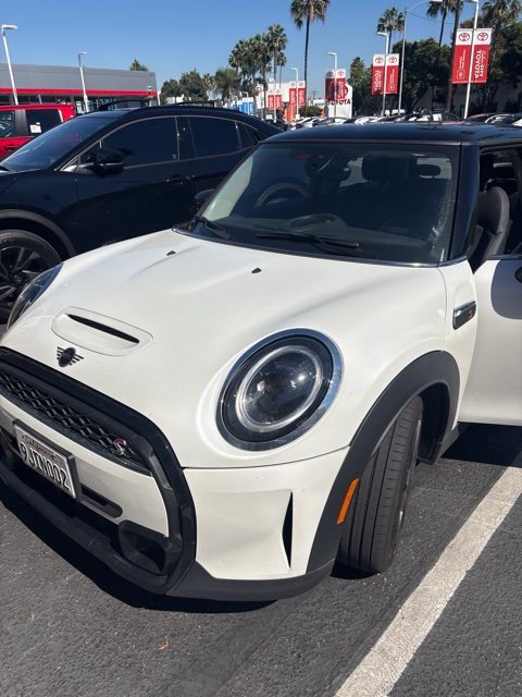 Used 2024 MINI Cooper S FWD image 1