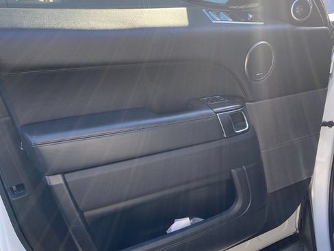 Used 2019 Land Rover Range Rover Sport HSE AWD/4WD image 7