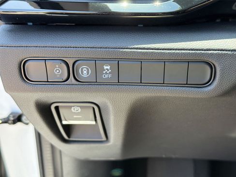 Used 2025 Acura MDX SH-AWD image 39