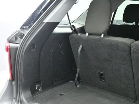 Used 2021 Ford Explorer XLT AWD/4WD image 22