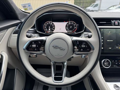 Used 2024 Jaguar F-PACE R-Dynamic S image 10
