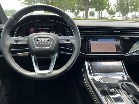 Used 2020 Audi Q7 3.0T Prestige w/ Prestige Package AWD/4WD image 30