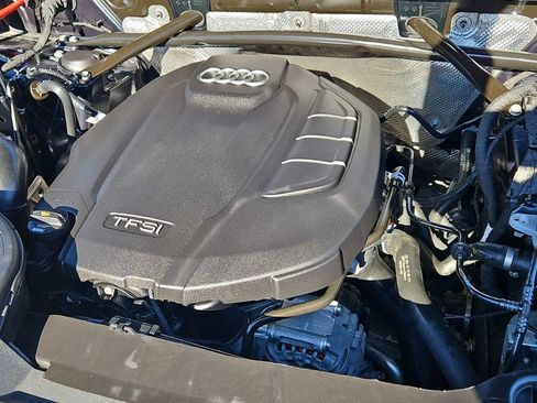 Used 2020 Audi Q5 2.0T Premium w/ Titanium Sport Package image 27