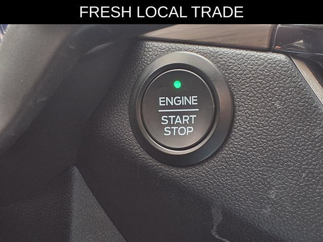 Used 2020 Ford Escape Titanium FWD image 15