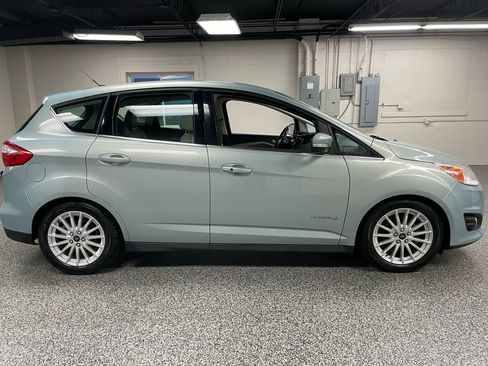 Used 2013 Ford C-MAX SEL image 2