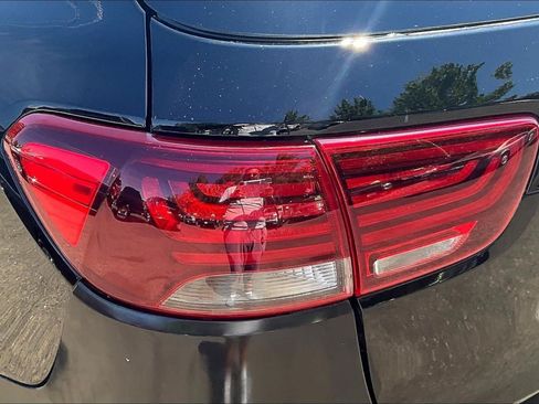 Used 2019 Kia Sorento AWD image 22