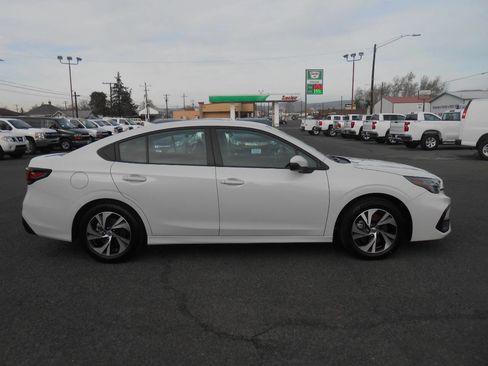 Used 2024 Subaru Legacy Premium image 2