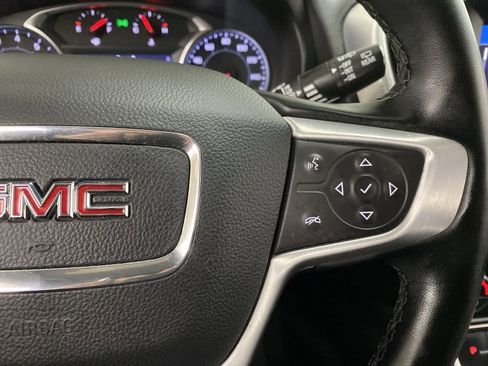 Used 2023 GMC Terrain SLT image 23