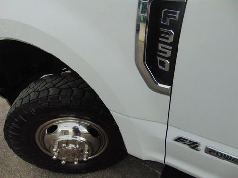 Used 2018 Ford F350 XL w/ Power Equipment Group image 3