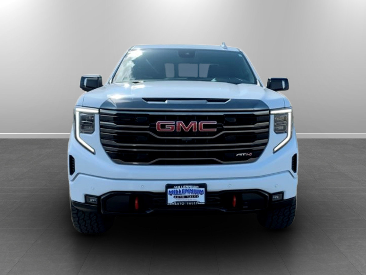 Used 2023 GMC Sierra 1500 AT4 w/ AT4 Premium Package AWD/4WD image 2
