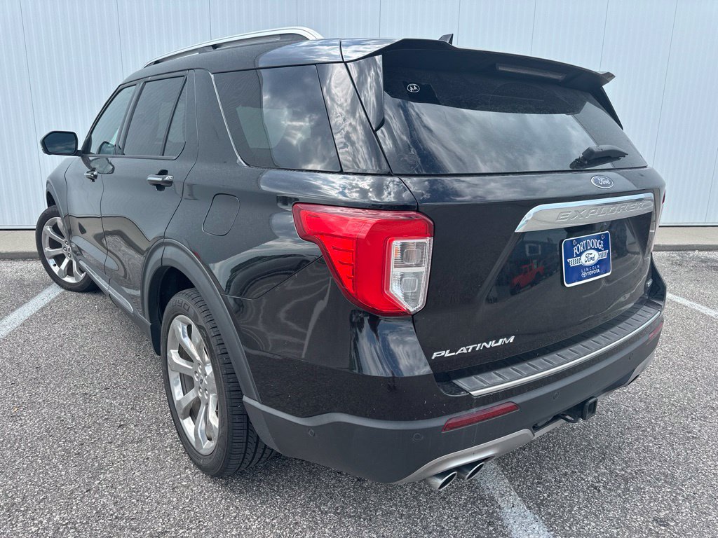 Certified 2020 Ford Explorer Platinum w/ Premium Technology Package AWD/4WD image 5
