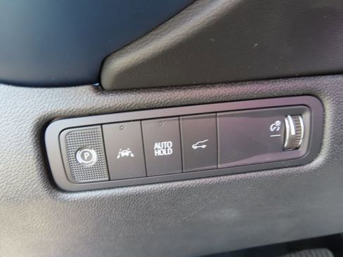Used 2025 Chevrolet Equinox EV LT w/ Convenience Package II FWD image 37