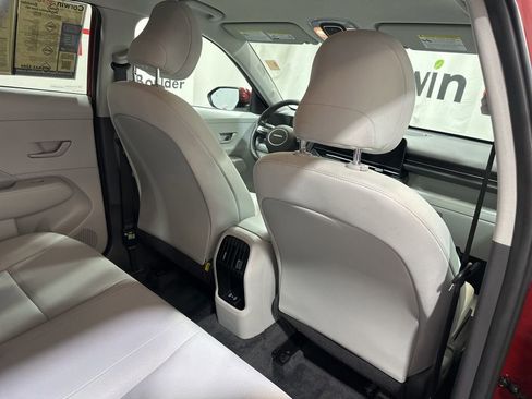 Used 2025 Hyundai Kona SEL image 16