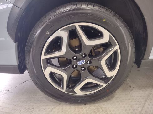 Used 2019 Subaru Crosstrek 2.0i Limited w/ Moonroof Package w/Navigation AWD/4WD image 5