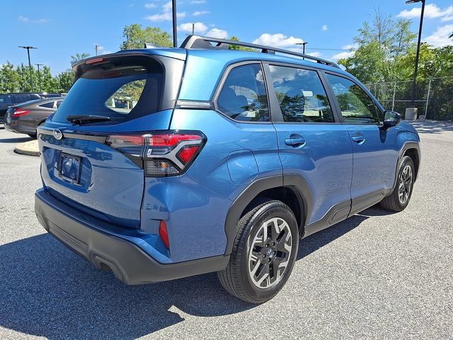 Certified 2025 Subaru Forester AWD/4WD image 10