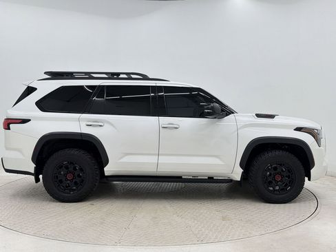 Used 2023 Toyota Sequoia TRD Pro AWD/4WD image 8