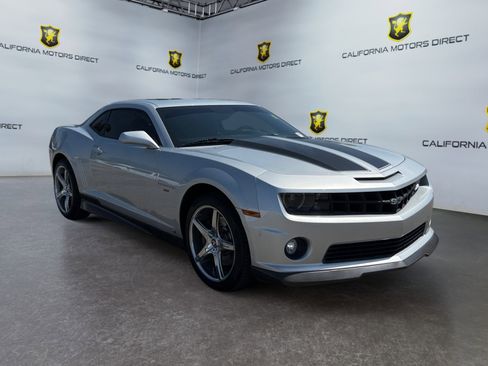 Used 2010 Chevrolet Camaro SS w/ LPO, Ground Effects Package RWD image 7