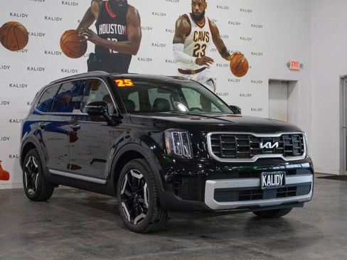 Used 2025 Kia Telluride S FWD image 20