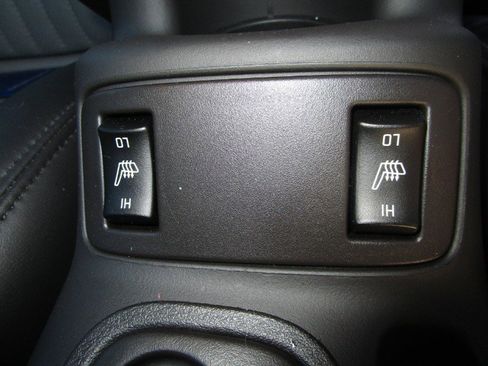 Used 2002 Chevrolet Monte Carlo SS w/ Pace Car Replica Pkg image 15