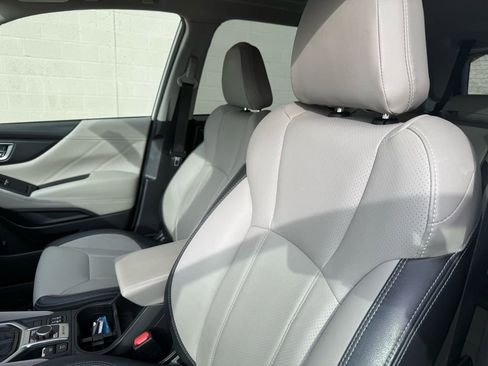 Used 2019 Subaru Forester Limited image 22