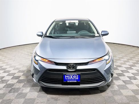Certified 2025 Toyota Corolla LE image 3