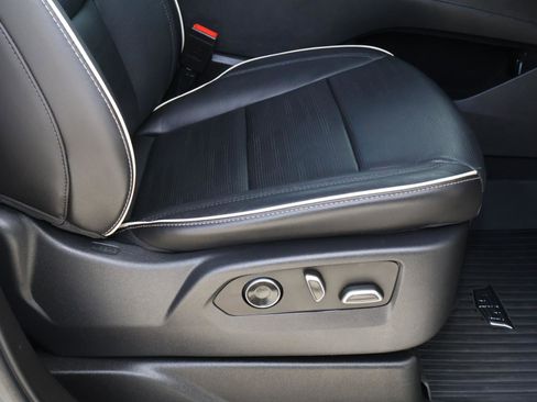 Used 2021 Cadillac Escalade ESV Premium Luxury w/ Driver Assist Tech Package image 26