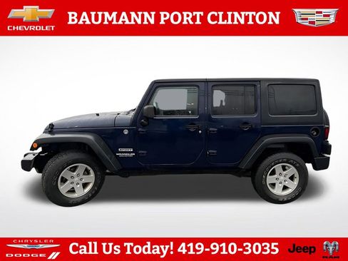 Used 2013 Jeep Wrangler Unlimited Sport AWD/4WD image 4