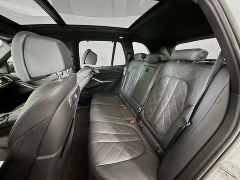 Used 2024 BMW X5 xDrive50e w/ Premium Package image 26