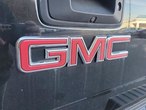 Used 2018 GMC Sierra 2500 Denali w/ Duramax Plus Package image 31