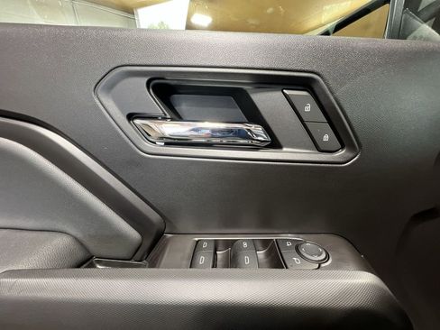 New 2025 GMC Canyon Elevation w/ Convenience Package image 24