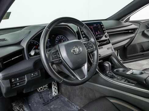 Used 2021 Toyota Avalon XSE FWD image 9