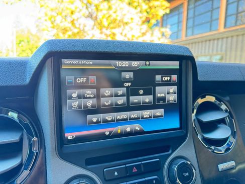 Used 2015 Ford F250 Platinum w/ FX4 Off-Road Package AWD/4WD image 20