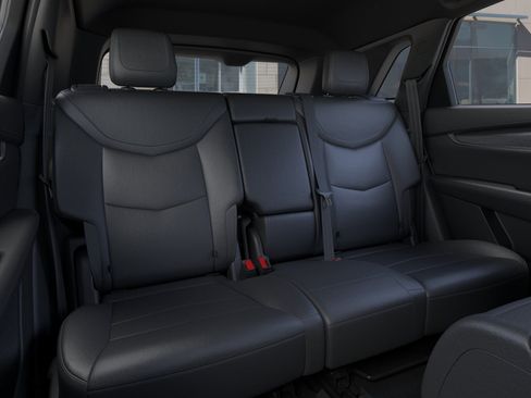 New 2025 Cadillac XT5 Luxury image 17