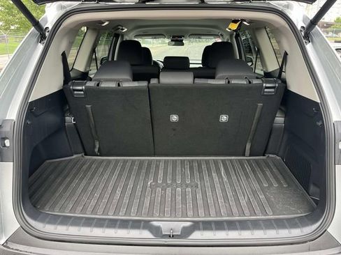 Used 2025 Toyota Grand Highlander FWD image 24
